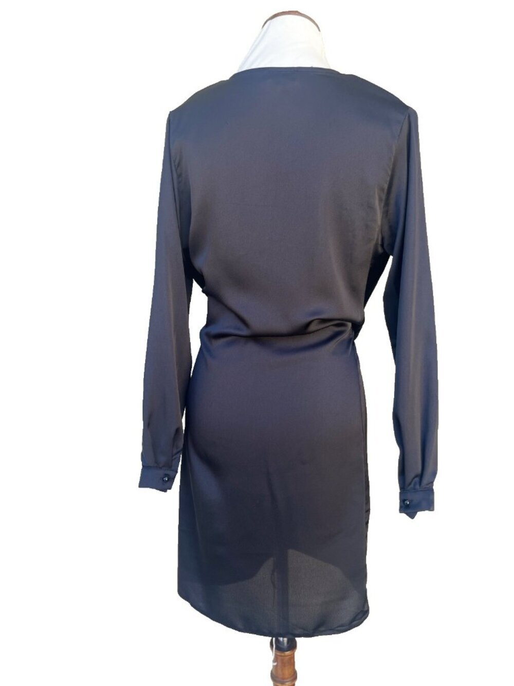 Lioness Stage Night Mini Dress Womens M Black Satin Twist Front NWT Nasty Gal - Picture 3 of 8